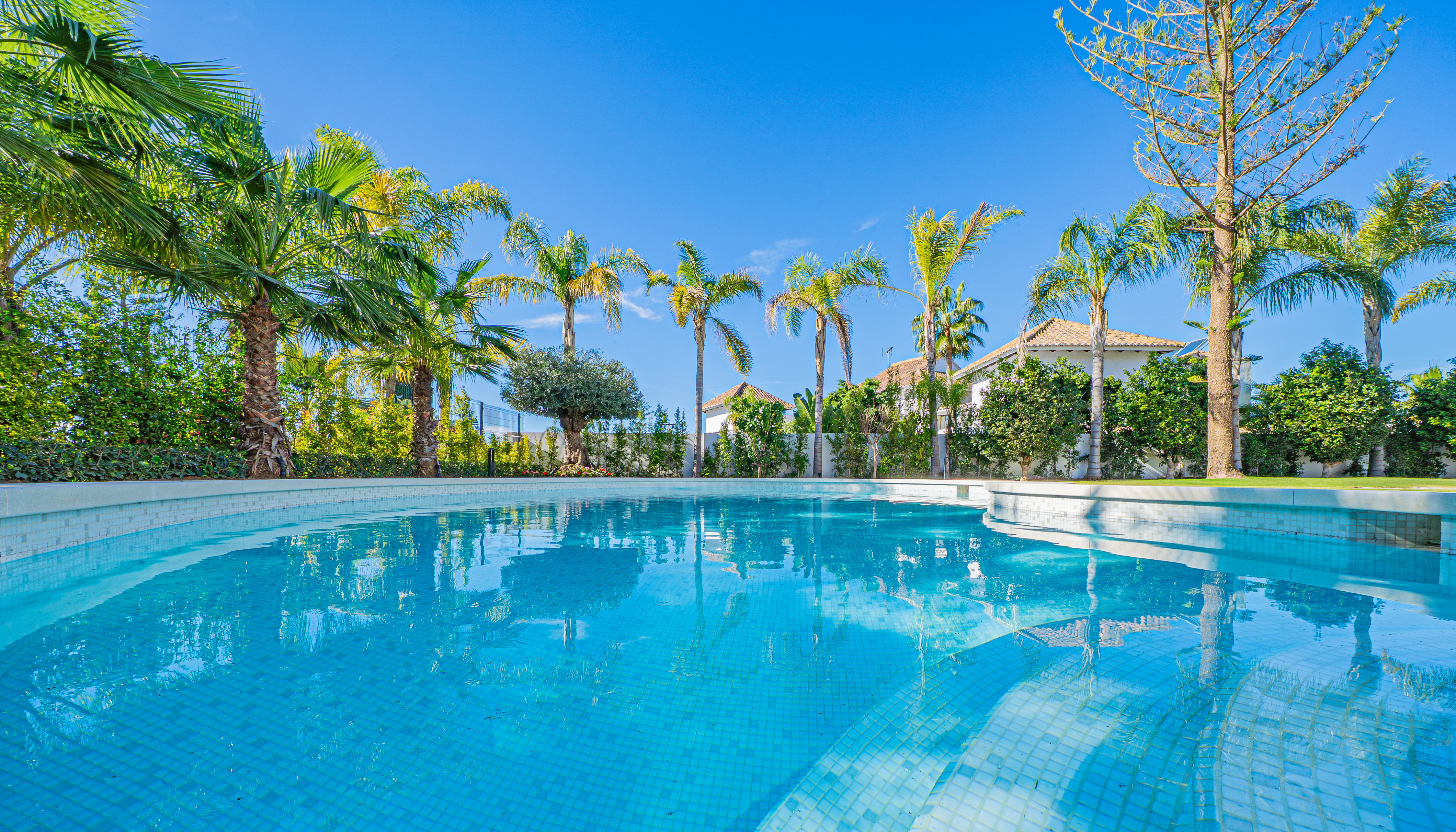 Lomas Villas - Marbella Golden Mile - Ready to move in in Costa del Sol